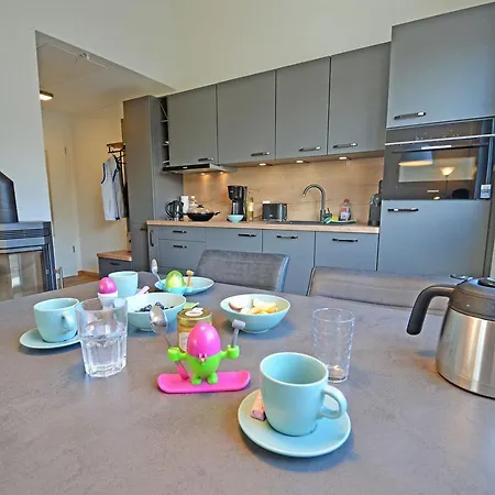 Aurellia Apartment